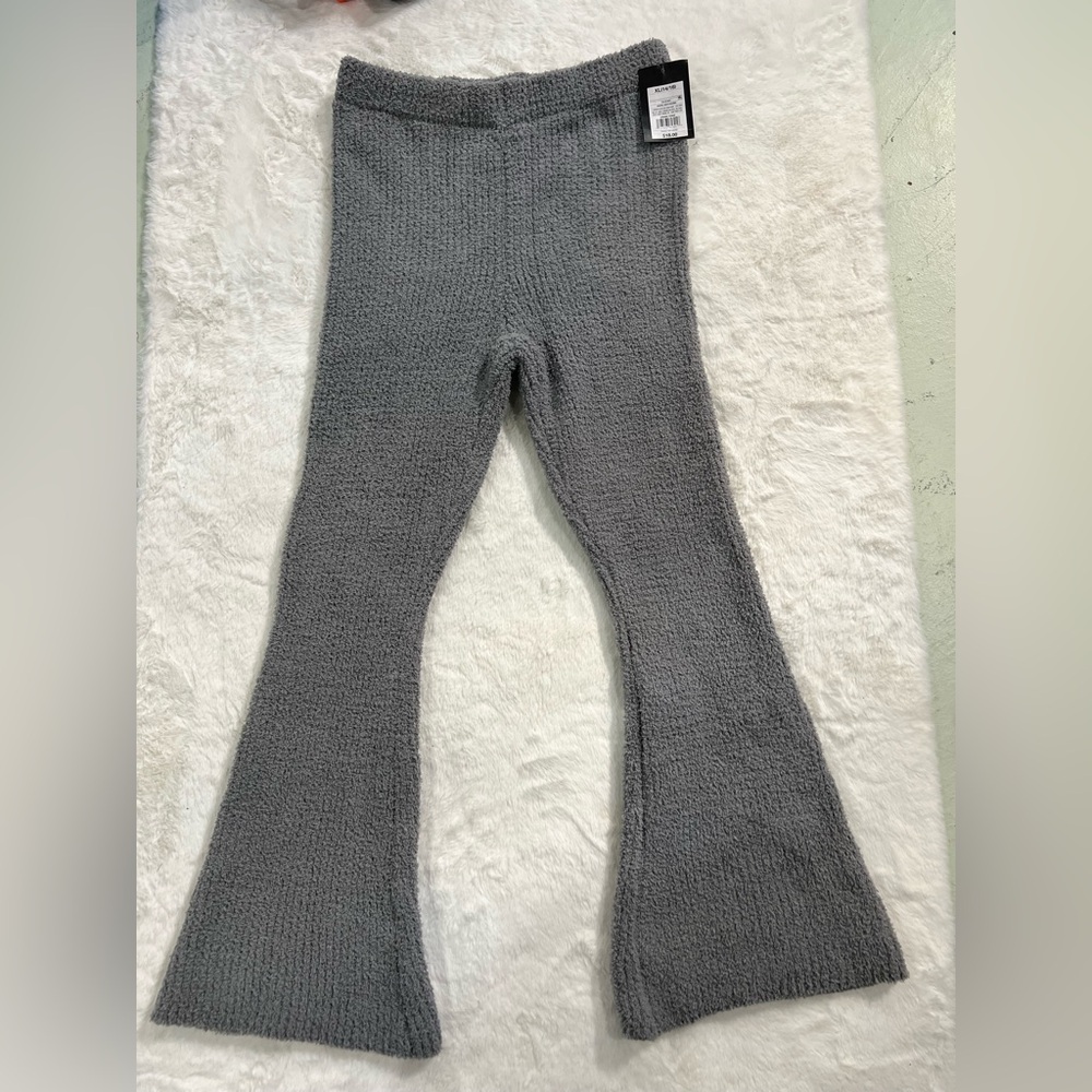Girls Cozy flare pants Size XL(14/16)